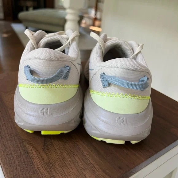 Asics Gel Excite Trail 3 running shoes. Size 8. - Picture 5 of 8